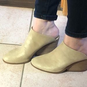 Brand New Lucky Brand Mules Size 7